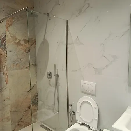 Rezidenca Pahumi 2 Hotel 3*