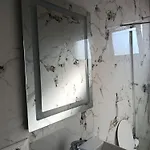 Rezidenca Pahumi 2 3* Durrës