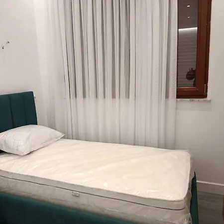 Ξενοδοχείο Rezidenca Pahumi 2