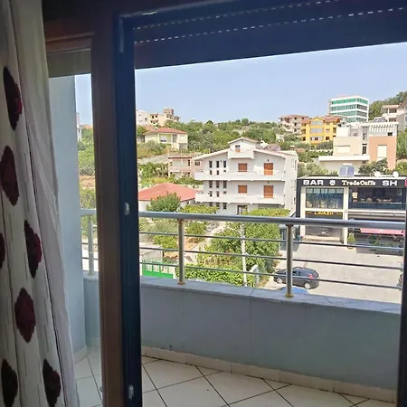 Rezidenca Pahumi 2 3* Durrës