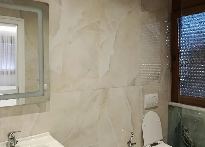 Ξενοδοχείο Rezidenca Pahumi 2 3*